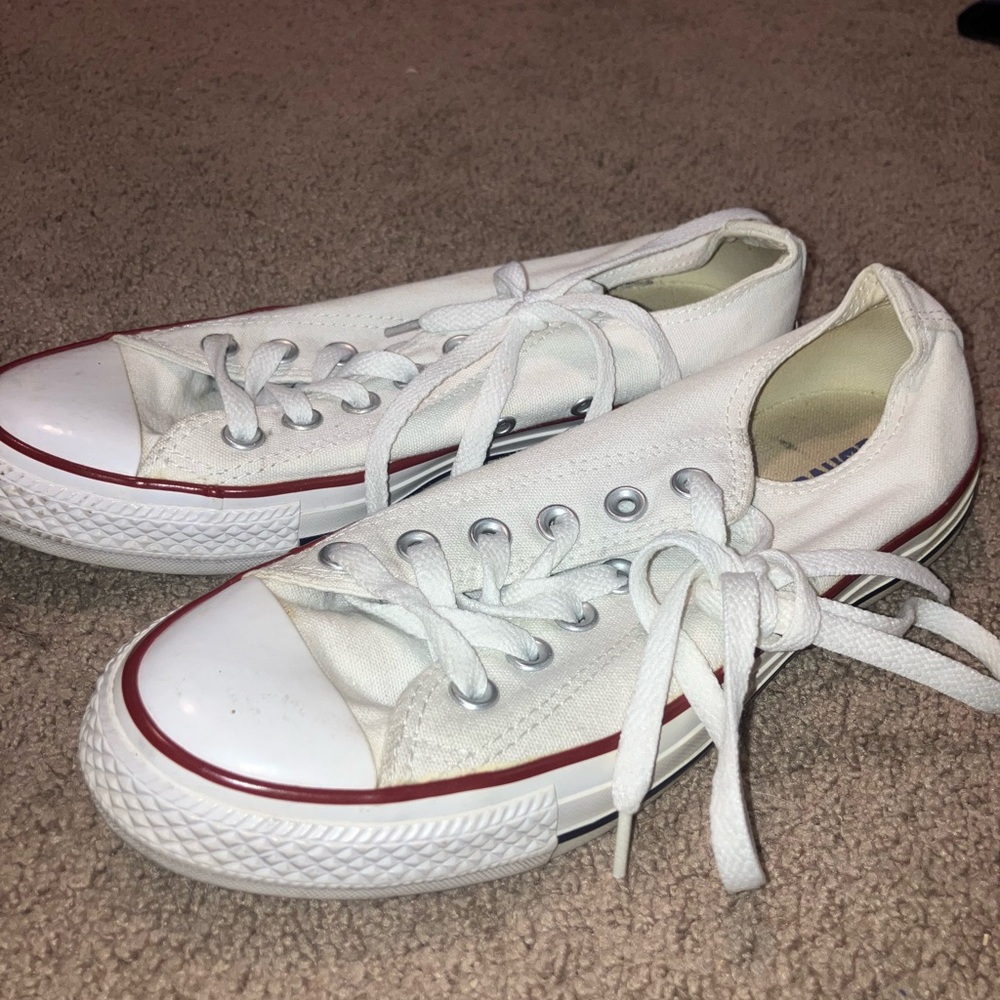 Converse All Stars Womens Low Tops size 8 White